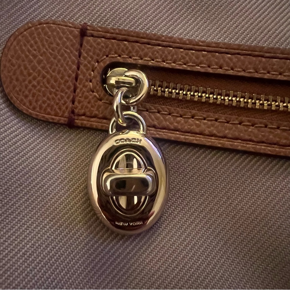 EUC Coach Sawyer Stone Crossbody Bag Taupe Brown Leather Adjustable Strap - Picture 7 of 14